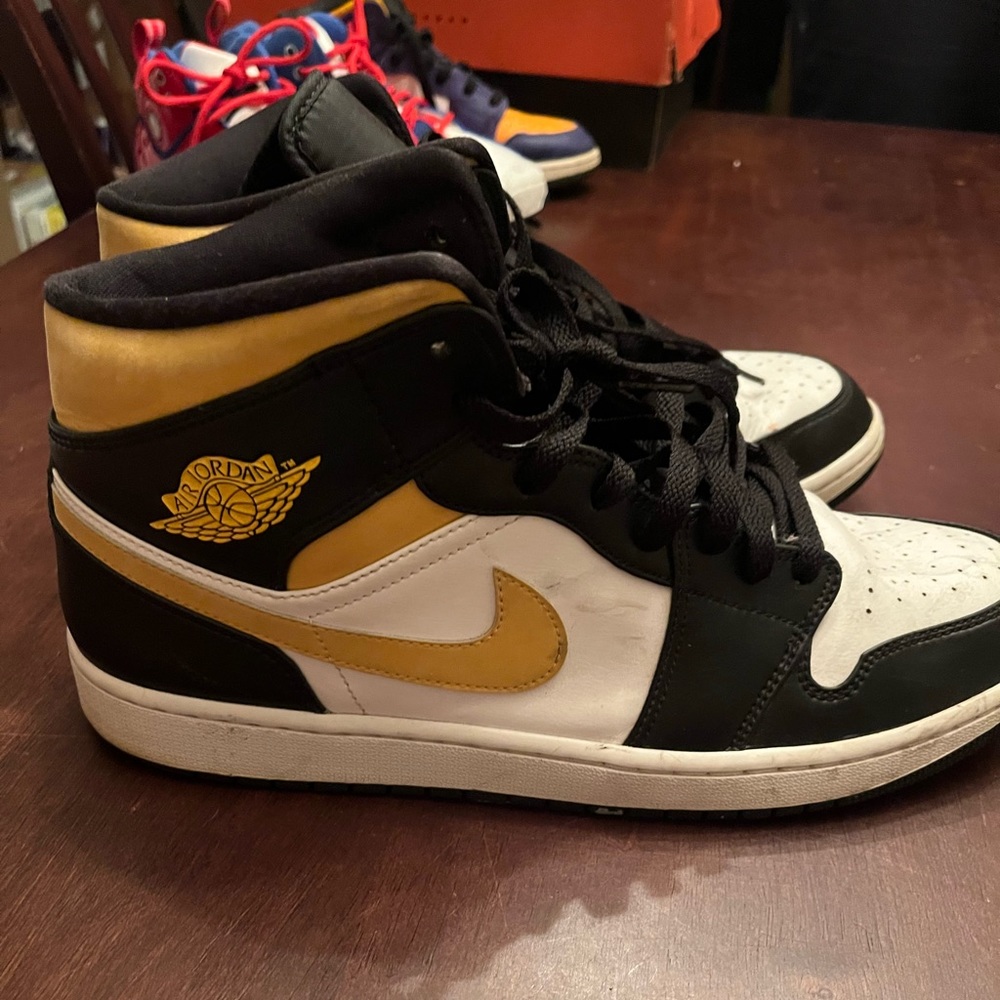 Air Jordan 1 Mid Black and University Gold Size 13